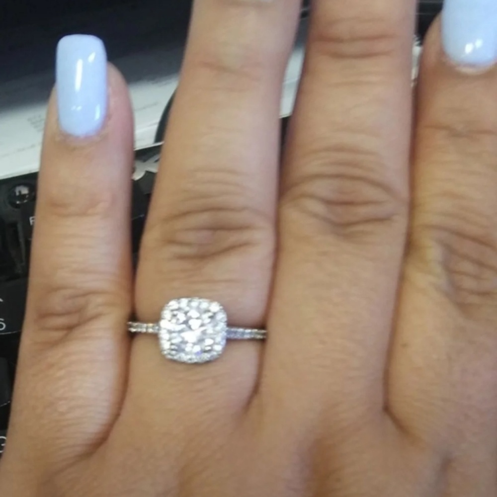 Lab created Diamond ring - Picture 3 of 4